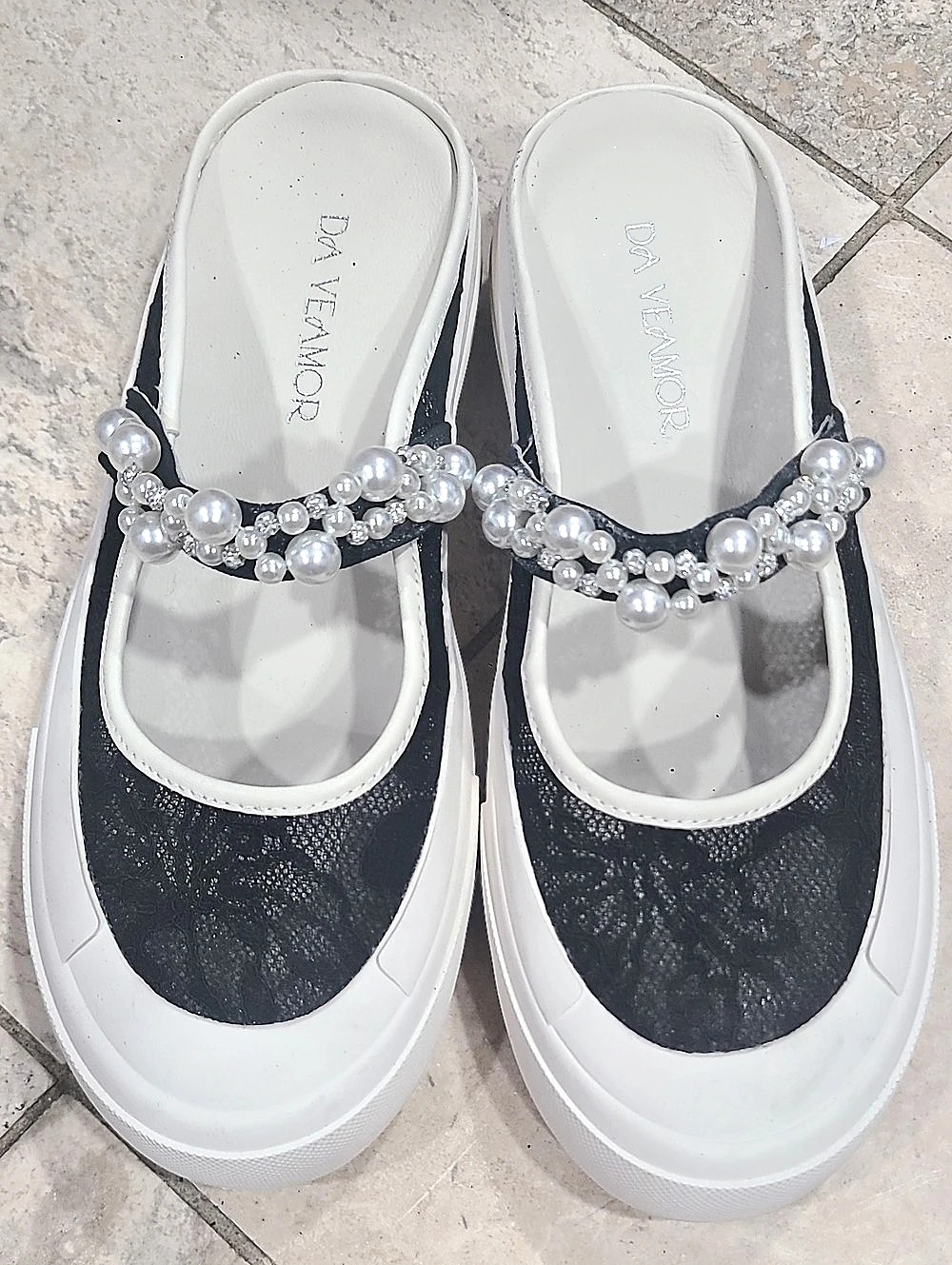 DAI VAMOR Pearl Embellished Black & White Mules Like New